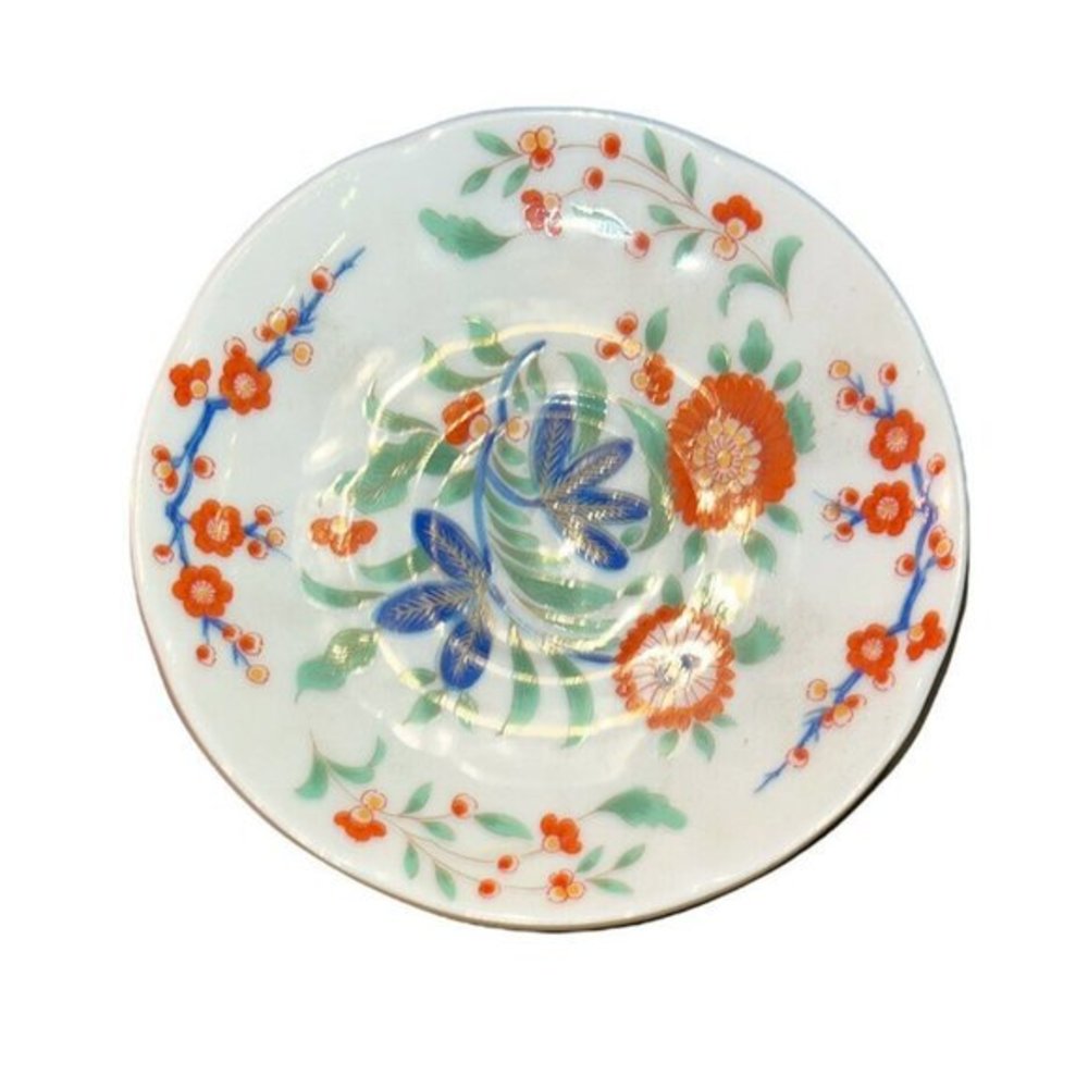 Smithsonian Collection Japan Kakiemon Bright Floral Design Painted Plate Saucer